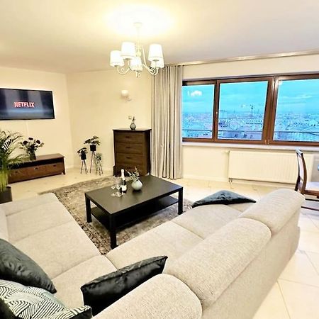 Exclusive Penthouse Near Citycenter 120M2 +Netflix 크라쿠프 외부 사진
