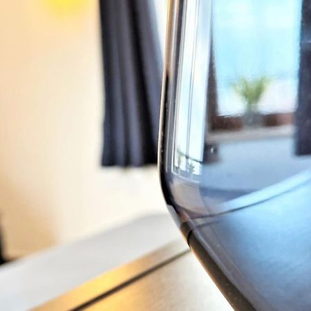 Exclusive Penthouse Near Citycenter 120M2 +Netflix 크라쿠프 외부 사진