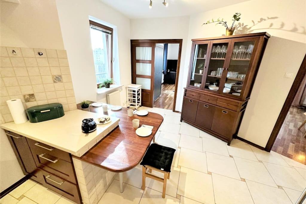 Exclusive Penthouse Near Citycenter 120M2 +Netflix 크라쿠프 외부 사진