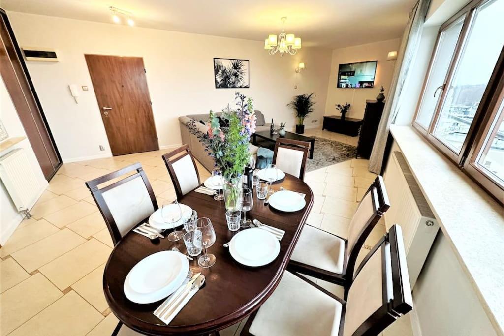 Exclusive Penthouse Near Citycenter 120M2 +Netflix 크라쿠프 외부 사진