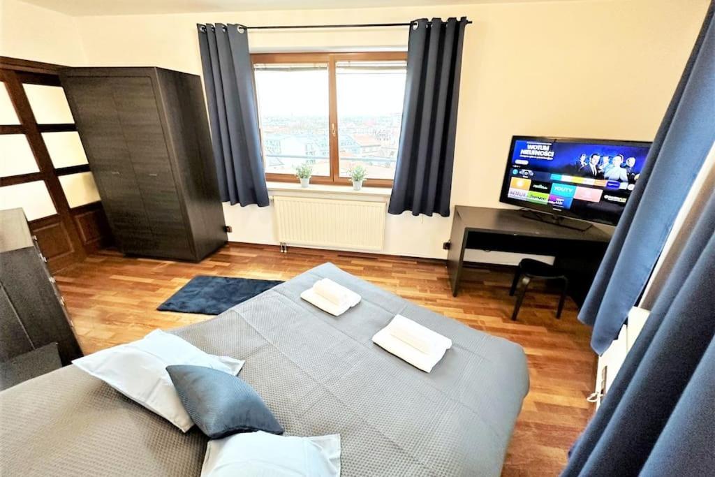 Exclusive Penthouse Near Citycenter 120M2 +Netflix 크라쿠프 외부 사진