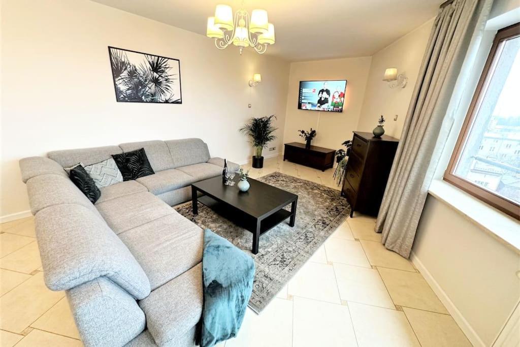 Exclusive Penthouse Near Citycenter 120M2 +Netflix 크라쿠프 외부 사진