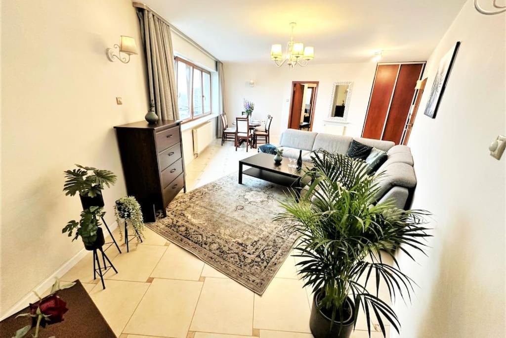 Exclusive Penthouse Near Citycenter 120M2 +Netflix 크라쿠프 외부 사진