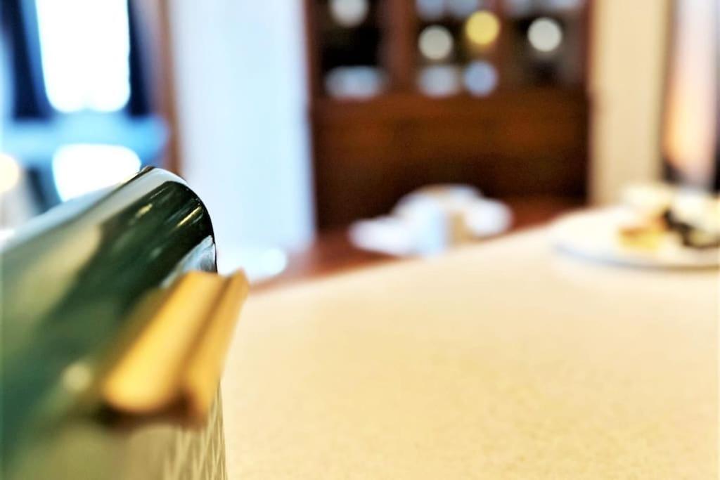 Exclusive Penthouse Near Citycenter 120M2 +Netflix 크라쿠프 외부 사진