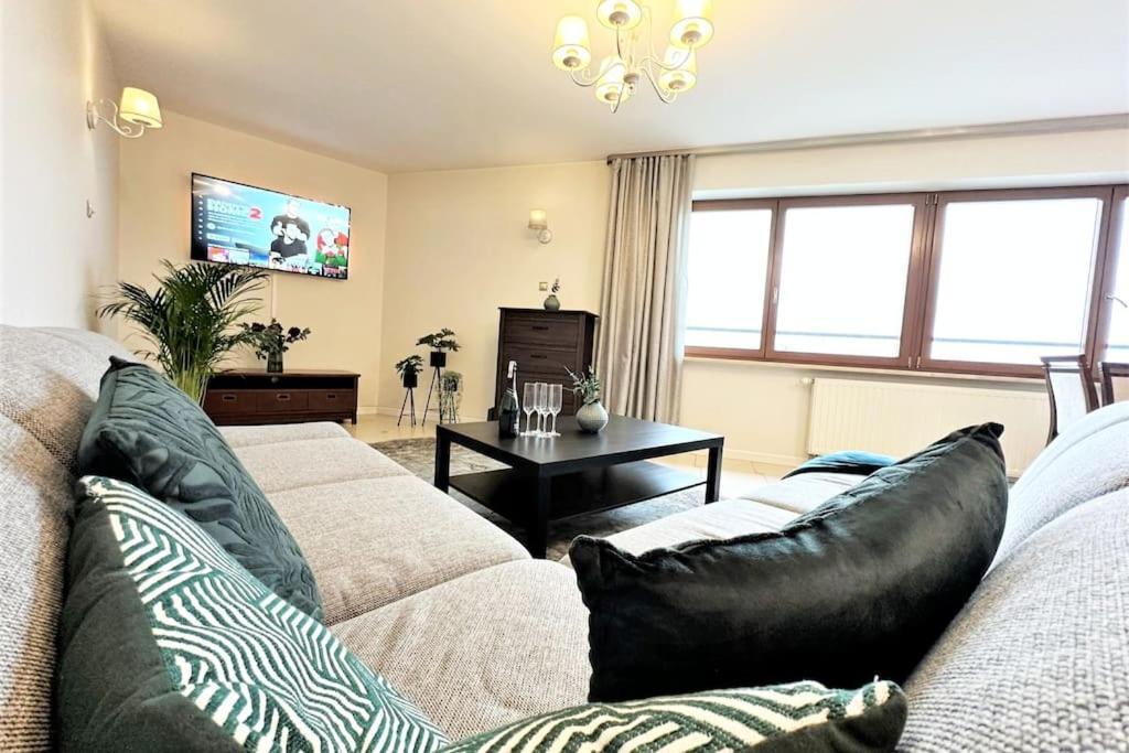 Exclusive Penthouse Near Citycenter 120M2 +Netflix 크라쿠프 외부 사진
